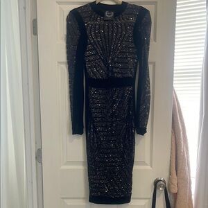 Elegant Black and Gold Sequin Dress